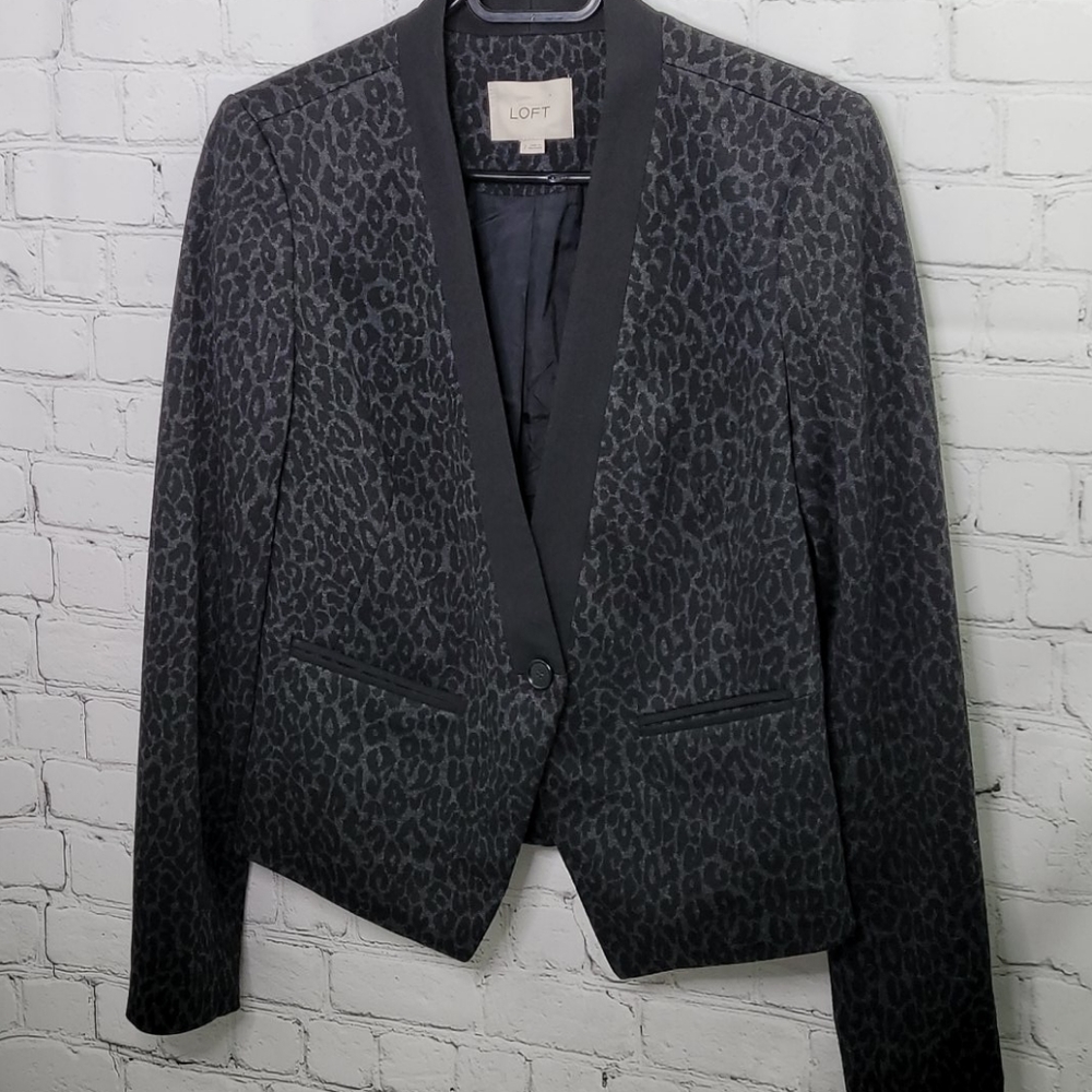 Ann taylor loft single button cheetah print blazer